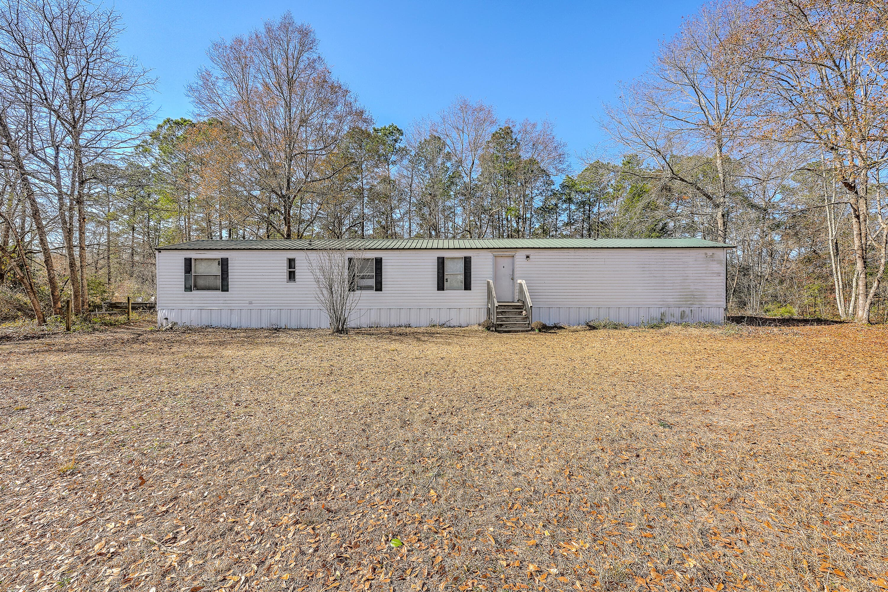 535 Cane Creek Road, Cross
